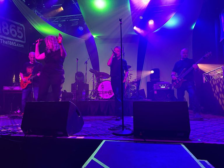 Senser and The Psychedelic Circus 